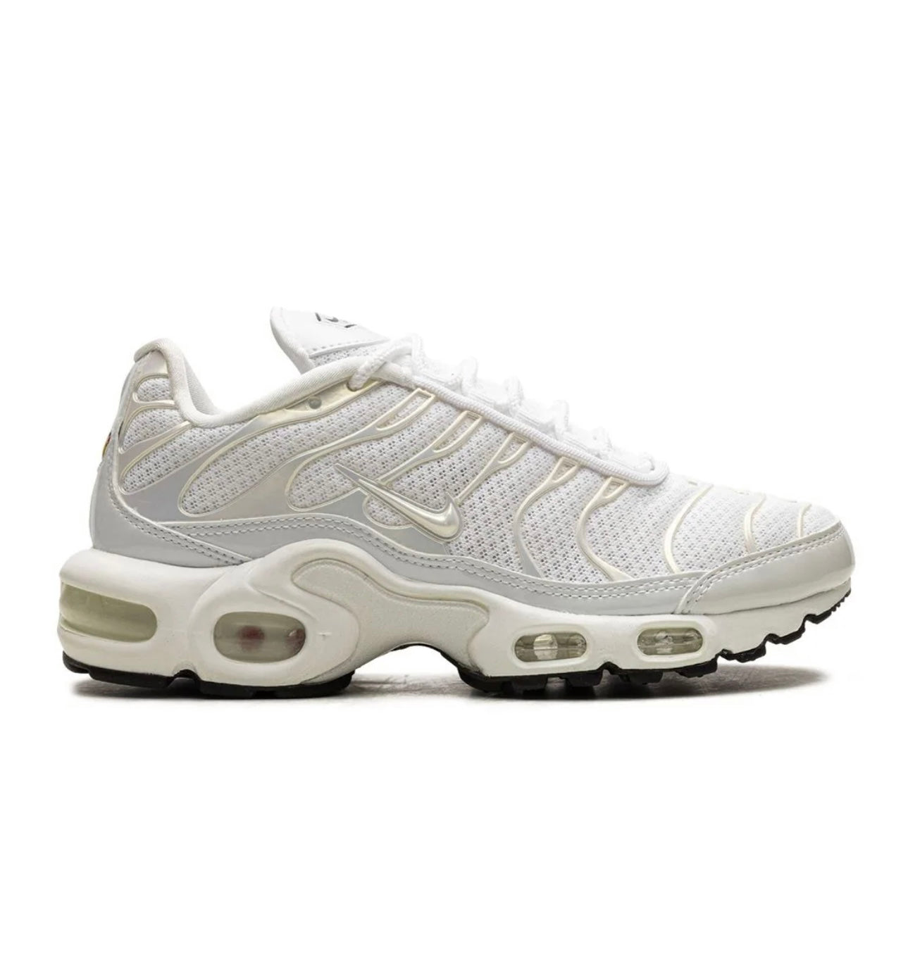 Nike Air max White - high-performance athletic footwear in White with advanced cushioning