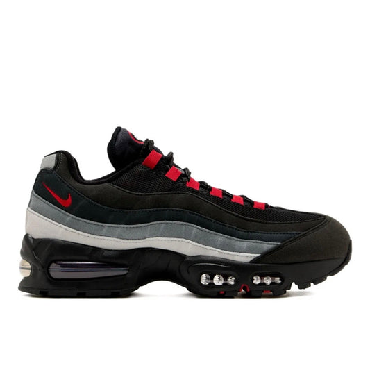 Nike air Vapormax 95?black red - high-performance athletic footwear in Black with advanced cushioning