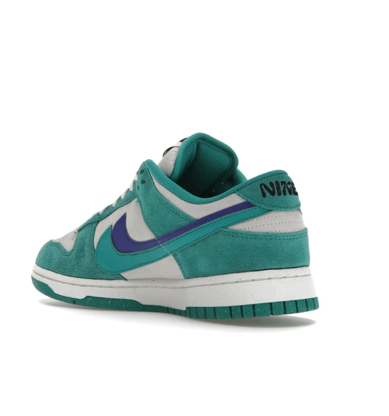 Dunk Low Disrupt Green - high-performance athletic footwear in Green with advanced cushioning