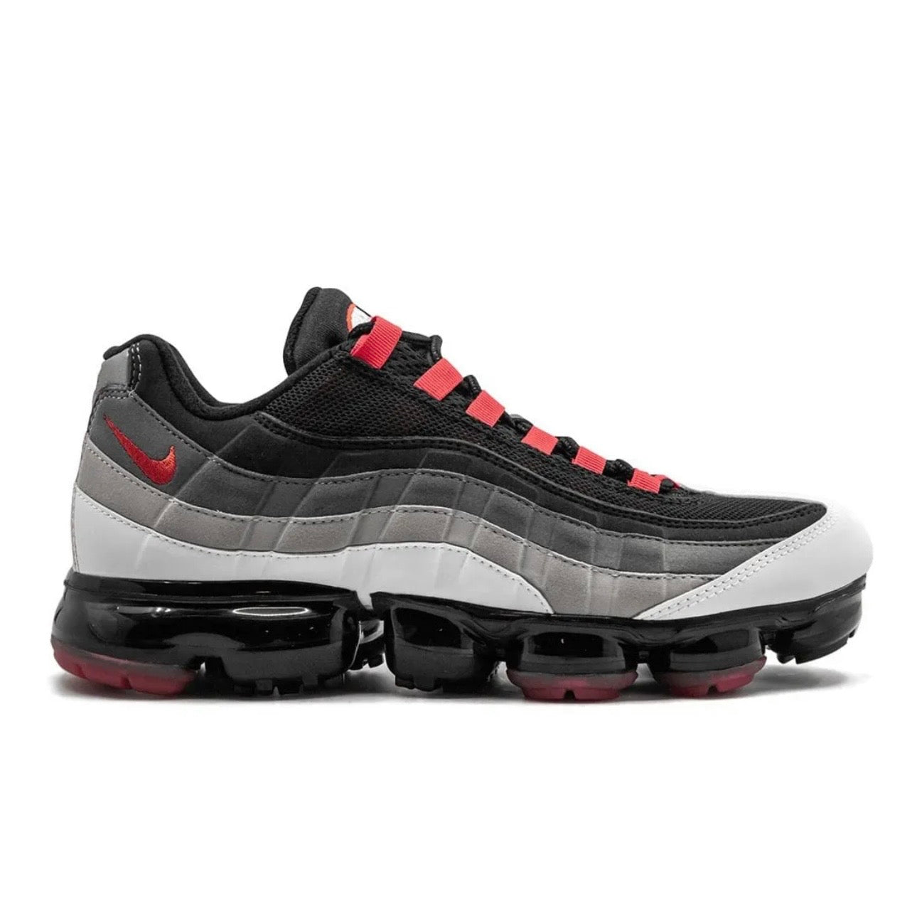 Nike air Vapormax 95?grey red black - high-performance athletic footwear in Black with advanced cushioning