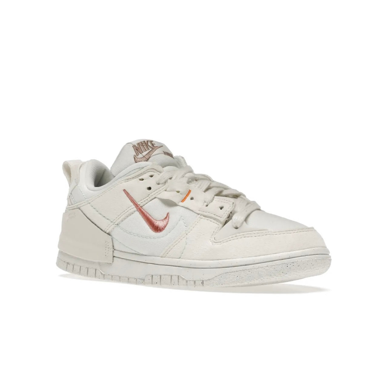 Nike Dunk Low Disrupt 2 - high-performance athletic footwear with advanced cushioning