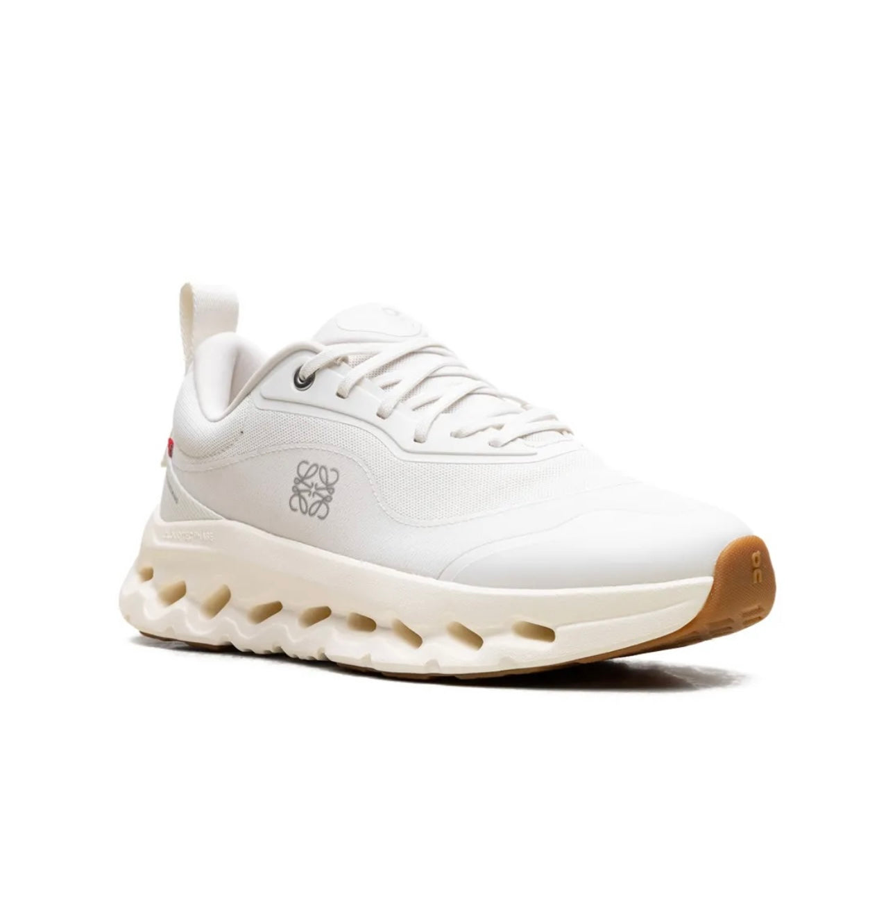 On Cloud X Loewe Gray Cream - high-performance athletic footwear with advanced cushioning
